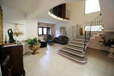 Prestigiosa villa di 320 mq in vendita Monsummano Terme, Italia