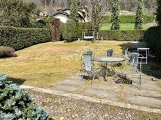 Casa di lusso di 680 mq in vendita Bergamo, Lombardia