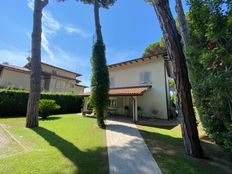Villa in vendita Via Lorenzo de\' Medici, Forte dei Marmi, Lucca, Toscana