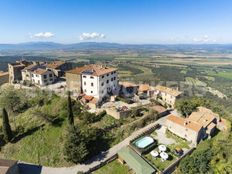 Prestigioso appartamento di 575 m² in vendita Roccastrada, Toscana