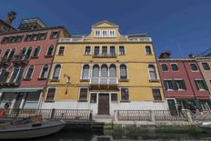 Ufficio di 315 mq in vendita - Sestiere Santa Croce, Venezia, Veneto