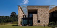 Prestigiosa villa di 300 mq in affitto Via Salvador Allende, 20, Merate, Lecco, Lombardia