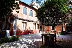 Appartamento di lusso di 140 m² in vendita Campo Sant\'Agostin, Venezia, Veneto