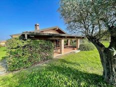 Villa in vendita a Ziano Piacentino Emilia-Romagna Piacenza