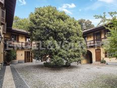 Prestigiosa villa di 1200 mq in vendita, Via Santa Maria, 23, Cassano Magnago, Varese, Lombardia