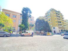 Prestigioso appartamento in vendita Via Giosuè Carducci, 18, Napoli, Campania