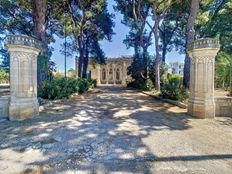 Palazzo in vendita a Aradeo Puglia Lecce