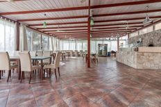 Prestigioso complesso residenziale in vendita Via Montenegro, 181, Lizzanello, Puglia