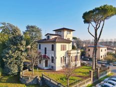 Villa di 500 mq in vendita Viale Agostino Marti, 341, Lucca, Toscana