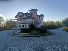 Hotel di lusso in vendita Bardello, Lombardia