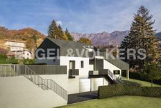Prestigiosa villa di 310 mq in vendita Via Valsassina, Lecco, Lombardia