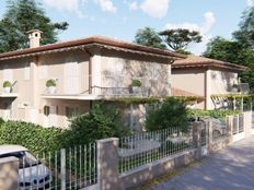Prestigiosa villa di 110 mq in vendita, Via Giosuè Carducci, Pietrasanta, Lucca, Toscana