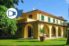 Villa di 197 mq in vendita Via Ludovico Ariosto, 27, Forte dei Marmi, Toscana