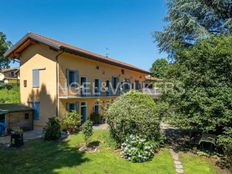 Villa in vendita a Brebbia Lombardia Varese