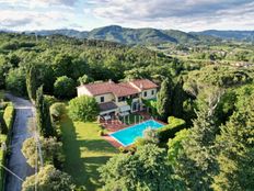 Villa in vendita a Lucca Toscana Lucca