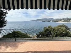 Prestigiosa villa di 420 mq in vendita Rapallo, Italia