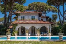 Prestigiosa villa di 400 mq in affitto, Via Roma Imperiale, Forte dei Marmi, Lucca, Toscana