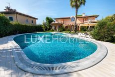 Prestigiosa villa di 585 mq in vendita Via G. Amendola, Forte dei Marmi, Lucca, Toscana