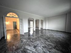 Prestigioso appartamento di 280 m² in affitto Via Magenta, 1, Firenze, Toscana