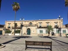 Prestigioso complesso residenziale in vendita Piazza Vescovo Ferdinando Ricca, 6, Vittoria, Ragusa, Sicilia