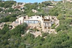 Prestigiosa villa di 400 mq in vendita Località Pevero, Porto Cervo, Sassari, Sardegna