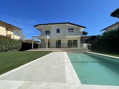 Esclusiva villa di 250 mq in vendita Via Pisacane, 52, Pietrasanta, Toscana
