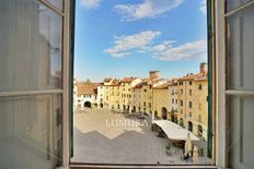 Prestigioso appartamento di 350 m² in vendita Piazza San Michele, Lucca, Toscana