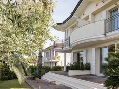 Esclusiva villa di 404 mq in vendita Riccione, Emilia-Romagna