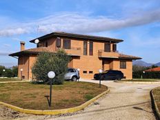 Esclusiva villa in vendita Strada Regionale dei Monti Lepini, 28, Latina, Lazio