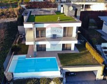 Villa in vendita a Erba Lombardia Como