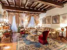 Appartamento di prestigio di 146 m² in vendita Piazza Rondanini, Roma, Lazio