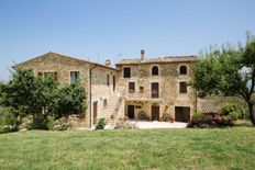 Lussuoso casale in vendita Cannara, Perugia, Umbria