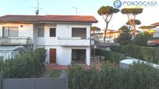 Prestigiosa villa in vendita via Giraldina, Camaiore, Lucca, Toscana
