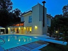 Prestigiosa villa di 590 mq in vendita, Via Vincenzo Bellini, Pietrasanta, Lucca, Toscana