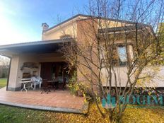Villa in vendita a Vedano Olona Lombardia Varese