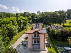 Villa in vendita Vicolo dei Signori, Gavirate, Varese, Lombardia