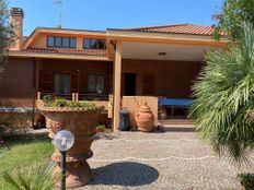 Villa in vendita Pesaro, Marche