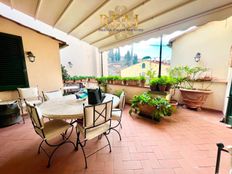 Appartamento di lusso di 244 m² in vendita Piazza dei Mozzi, Firenze, Toscana