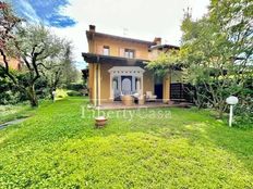 Prestigiosa villa di 268 mq in vendita, Via Odorici, Salò, Brescia, Lombardia