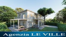 Villa in vendita via duca d\'aosta, Pietrasanta, Toscana