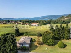 Villa in vendita a Monvalle Lombardia Varese