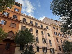 Appartamento di lusso di 100 m² in vendita Via Francesco Caracciolo, Roma, Lazio