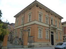 Palazzo in vendita a San Severino Marche Marche Macerata