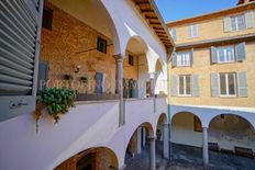 Appartamento di lusso di 285 m² in vendita Via Giacomo Cardano, 77, Pavia, Lombardia