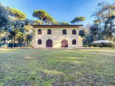 Esclusiva villa di 420 mq in vendita Viale Ammiraglio Morin, Pietrasanta, Toscana