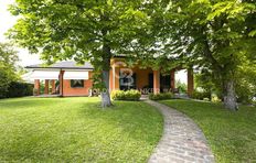 Villa in vendita a Castelvetro di Modena Emilia-Romagna Modena