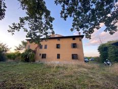 Casale in vendita a Modena Emilia-Romagna Modena