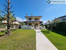 Esclusiva villa di 270 mq in vendita Via Frencesco Donati, 236, Forte dei Marmi, Lucca, Toscana