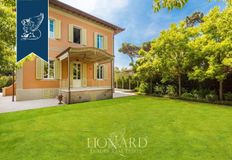 Prestigiosa villa in vendita Forte dei Marmi, Italia