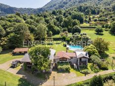 Prestigiosa villa di 542 mq in vendita Località Pira Pianeggi, Castelveccana, Lombardia